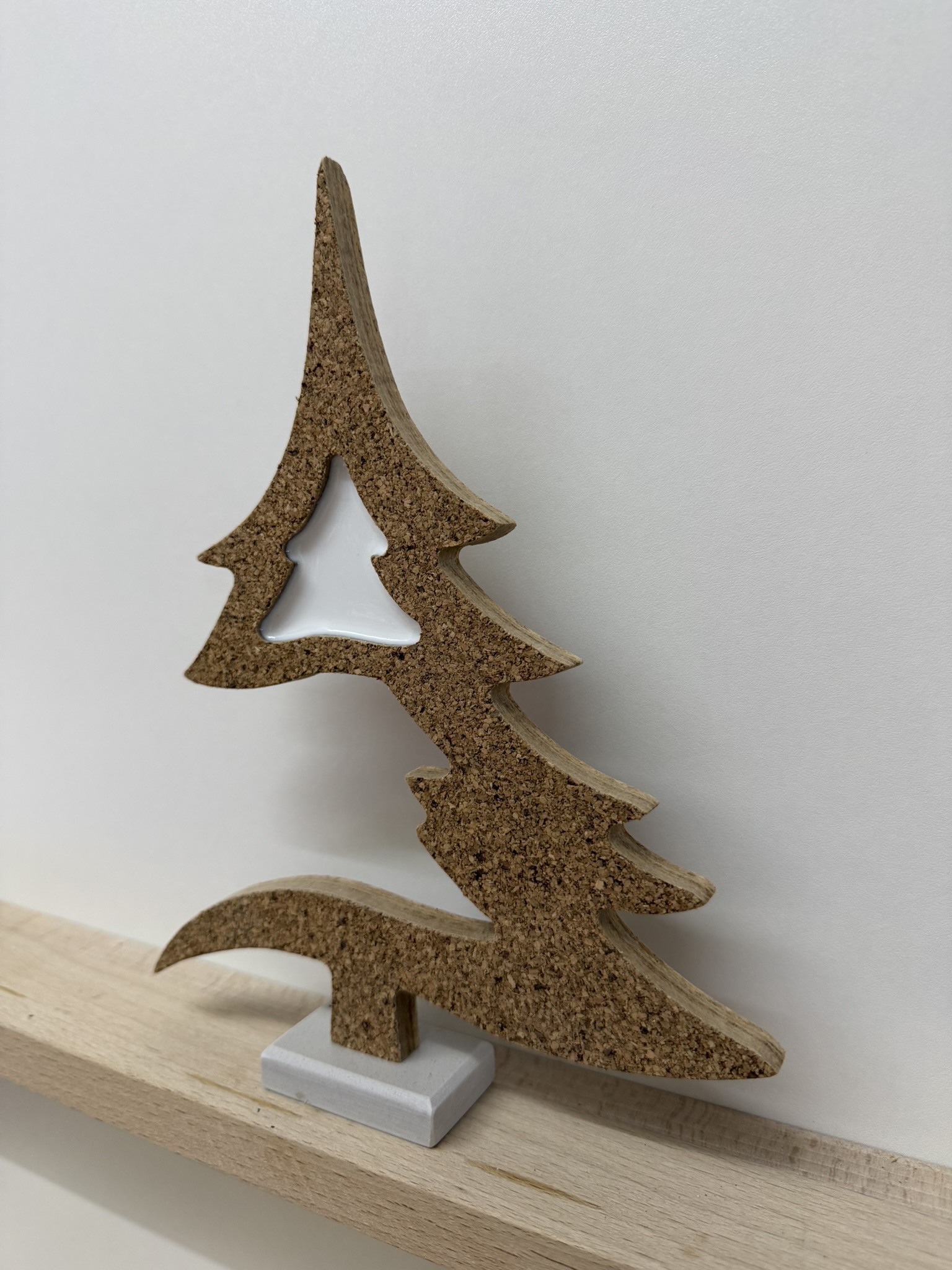 Sapin moderne en liège - Vignette 2