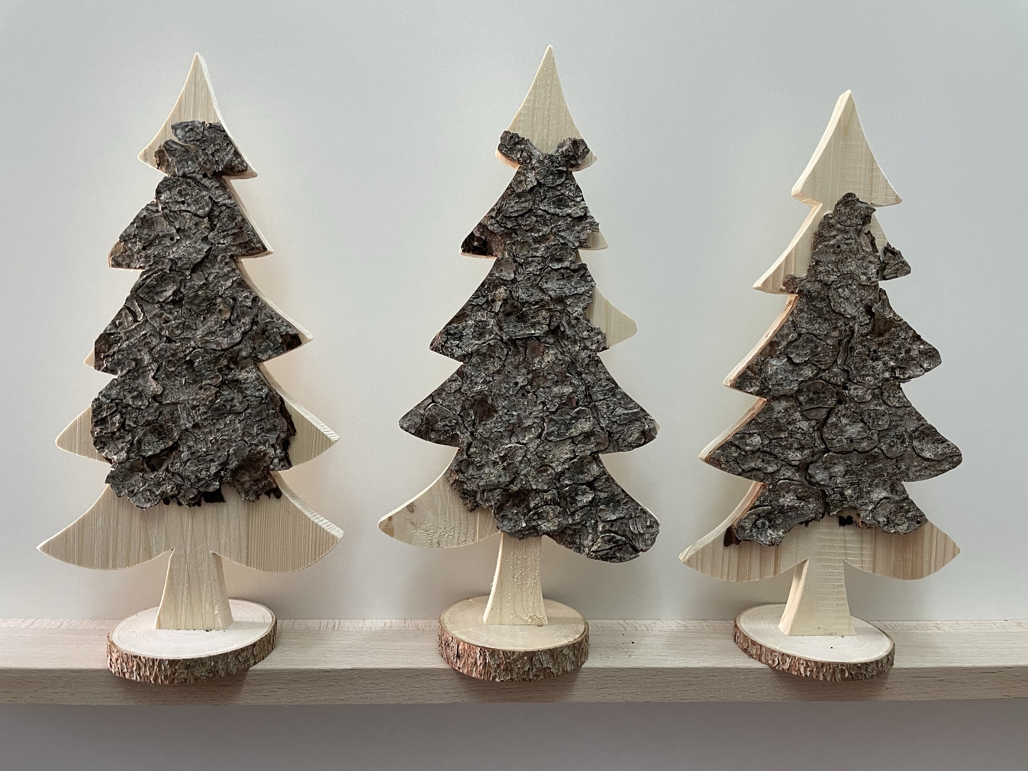 Sapin recouvert d'écorce